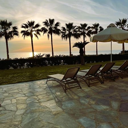 Platzia Beach Villas Pafos Dış mekan fotoğraf