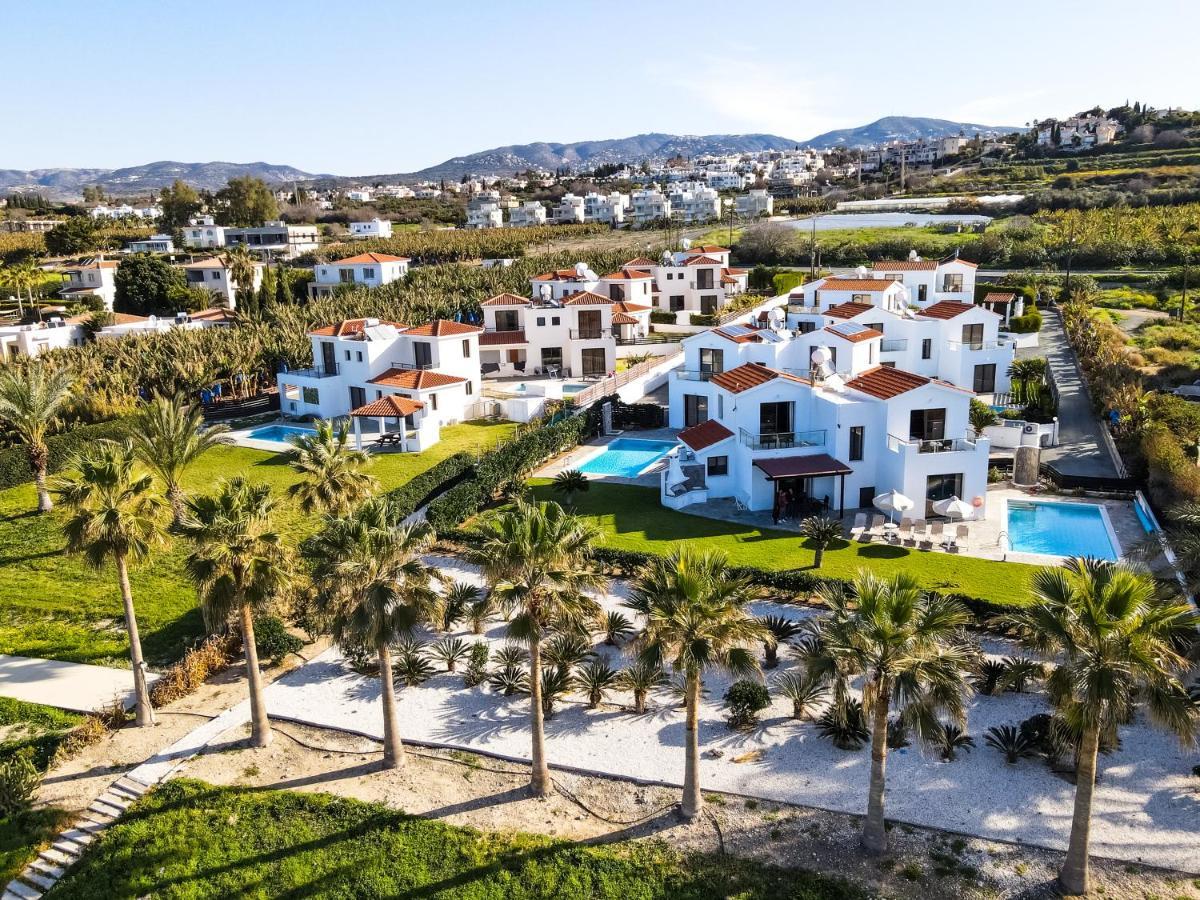 Platzia Beach Villas Pafos Dış mekan fotoğraf