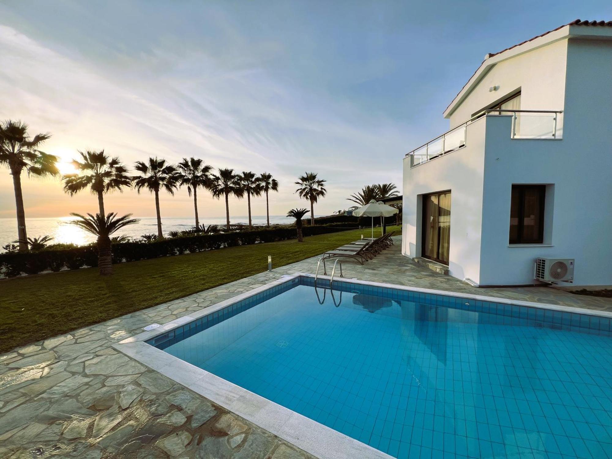 Platzia Beach Villas Pafos Dış mekan fotoğraf