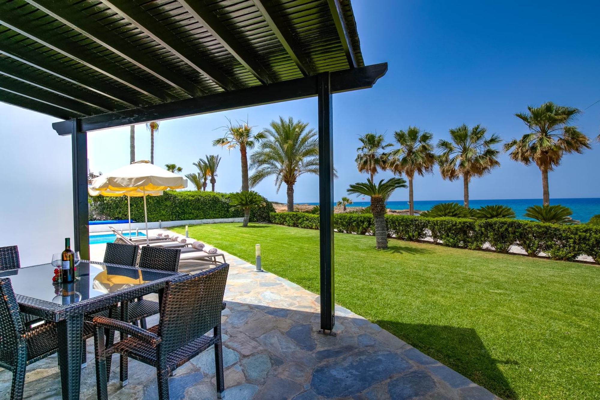 Platzia Beach Villas Pafos Dış mekan fotoğraf