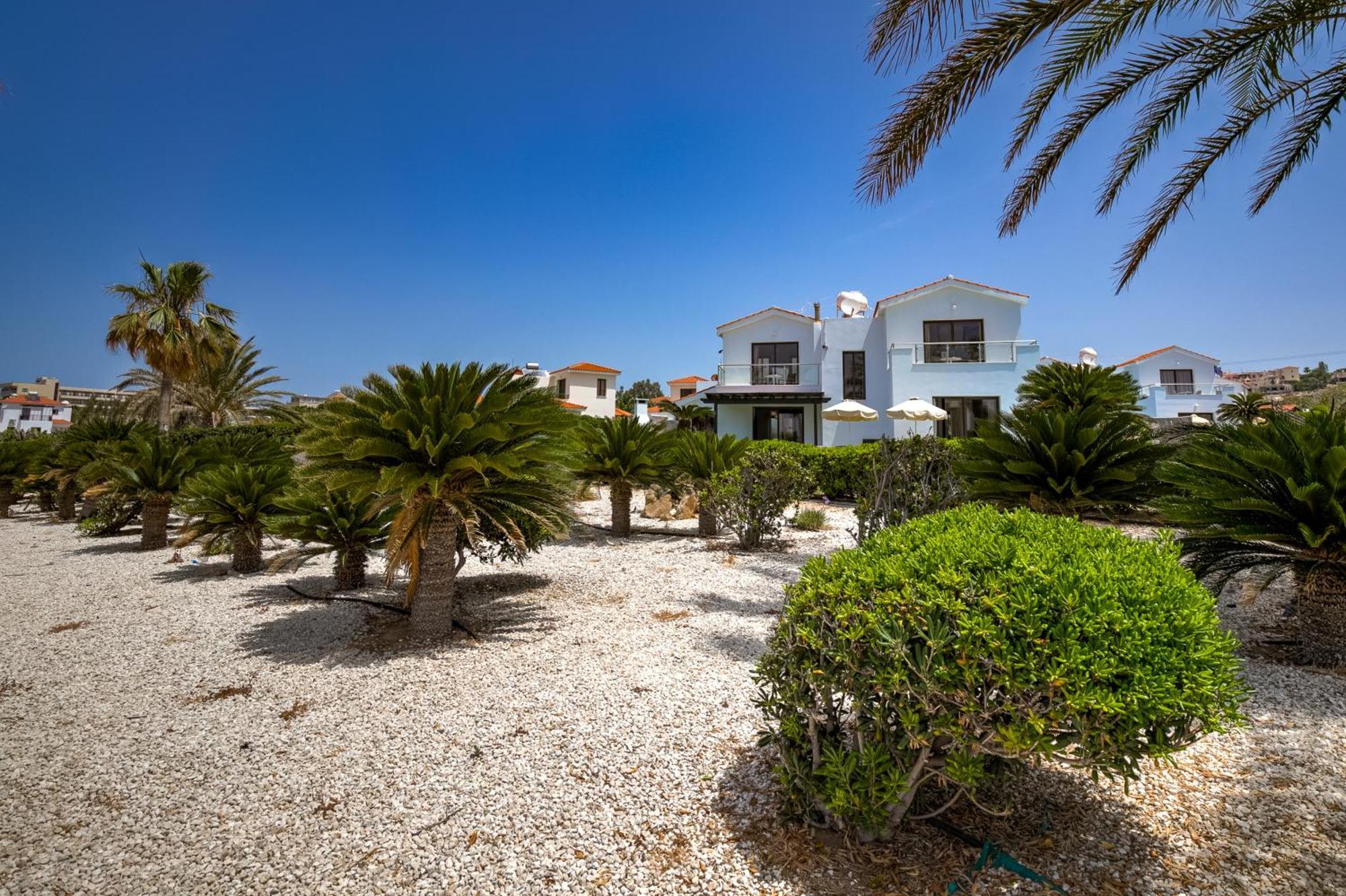Platzia Beach Villas Pafos Dış mekan fotoğraf