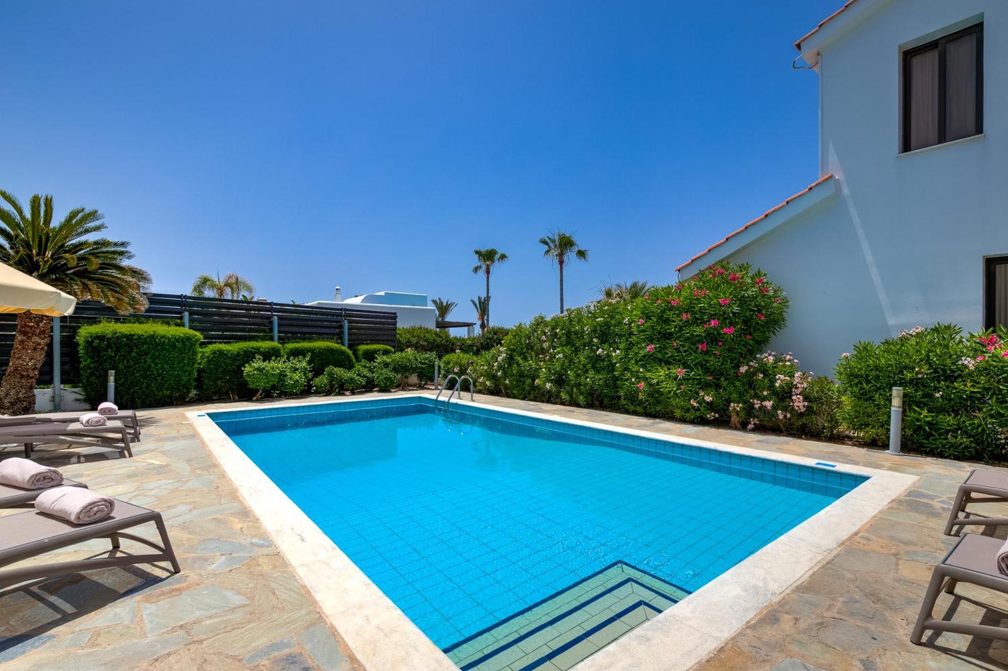Platzia Beach Villas Pafos Dış mekan fotoğraf