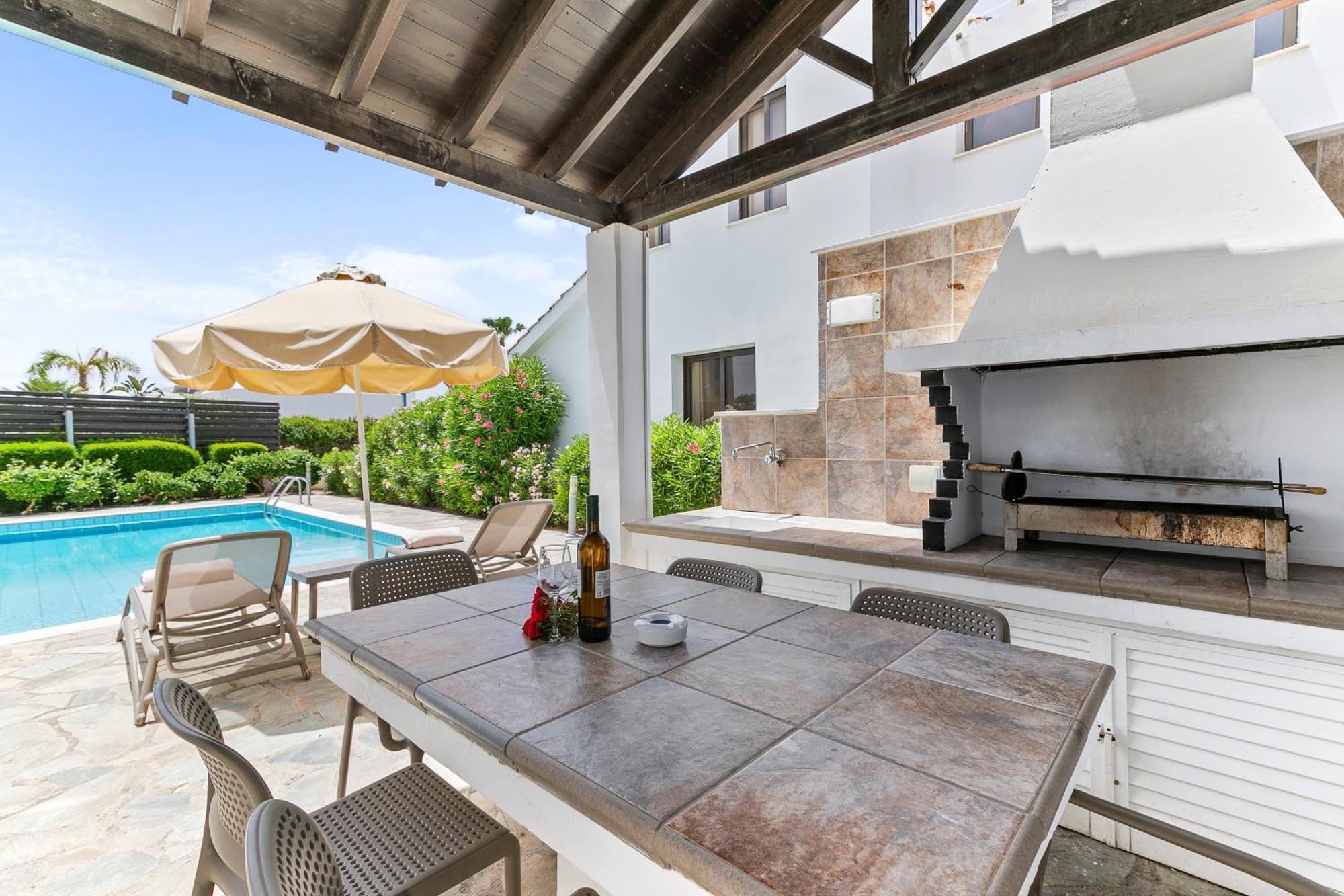 Platzia Beach Villas Pafos Dış mekan fotoğraf