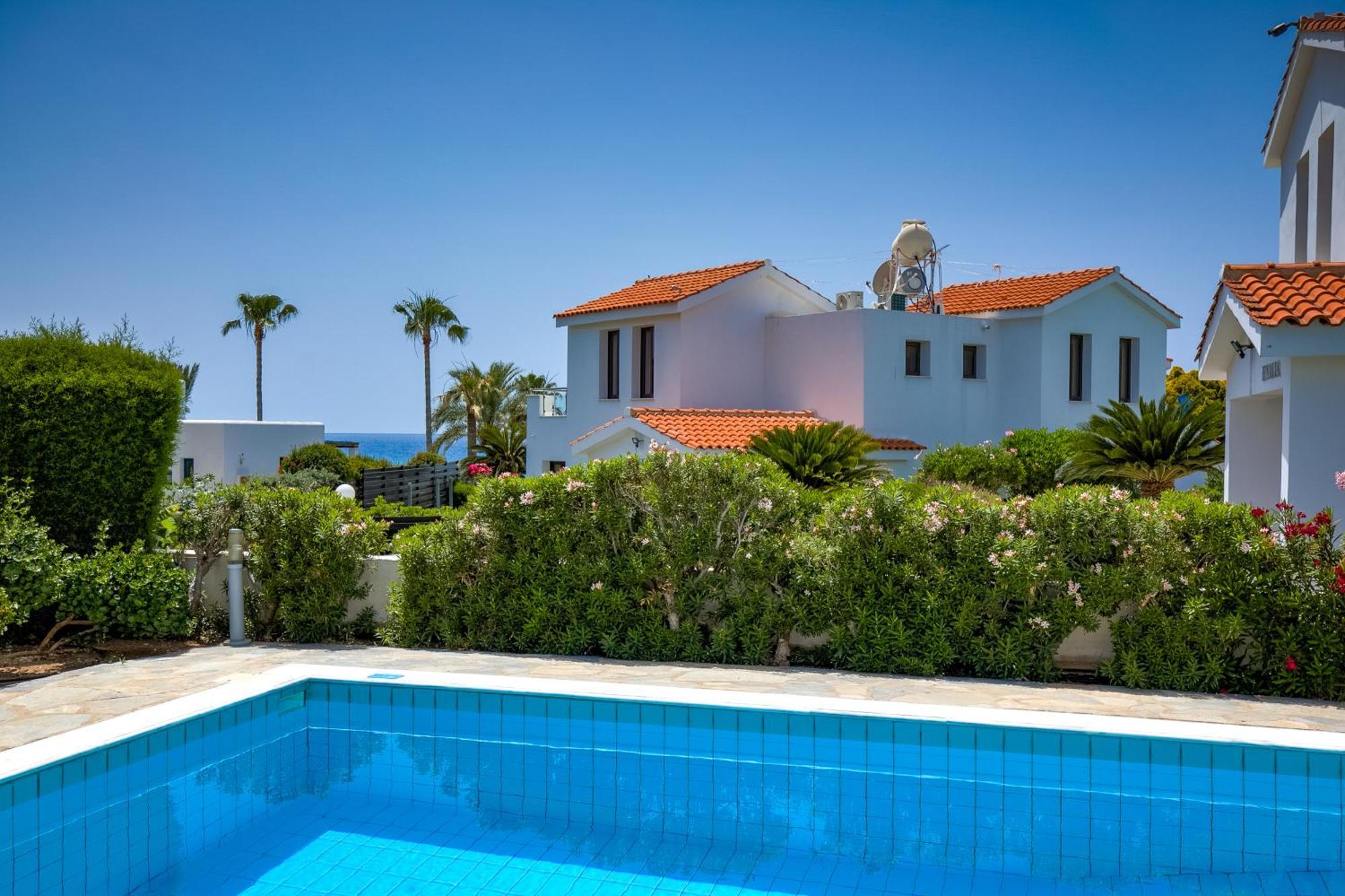 Platzia Beach Villas Pafos Dış mekan fotoğraf