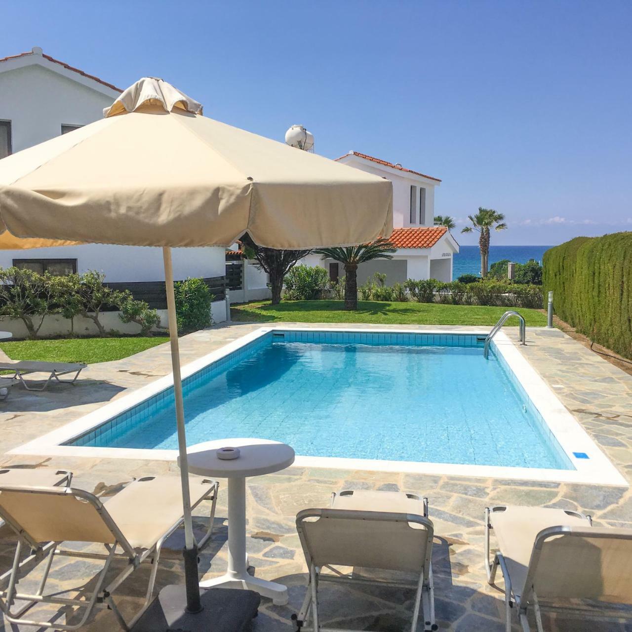 Platzia Beach Villas Pafos Dış mekan fotoğraf